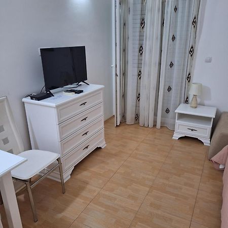 Apartmani P&M Tivat Bagian luar foto