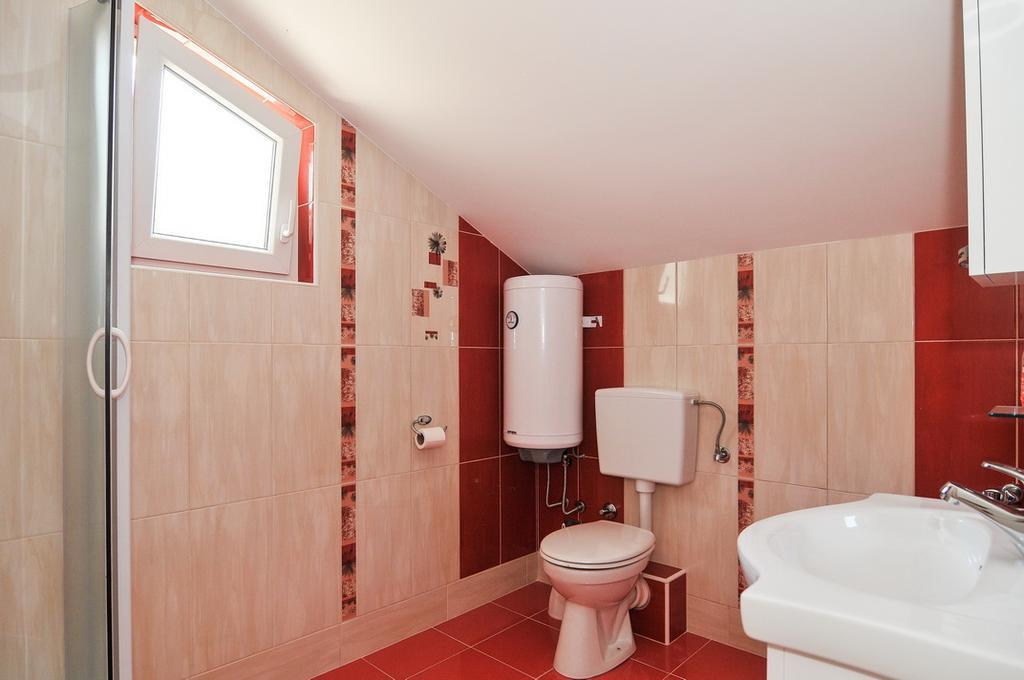 Apartmani P&M Tivat Bagian luar foto