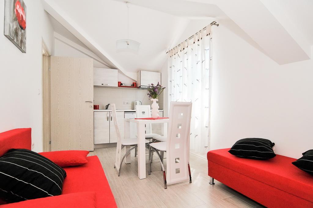 Apartmani P&M Tivat Bagian luar foto